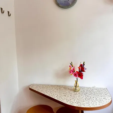 Your Base アパート *